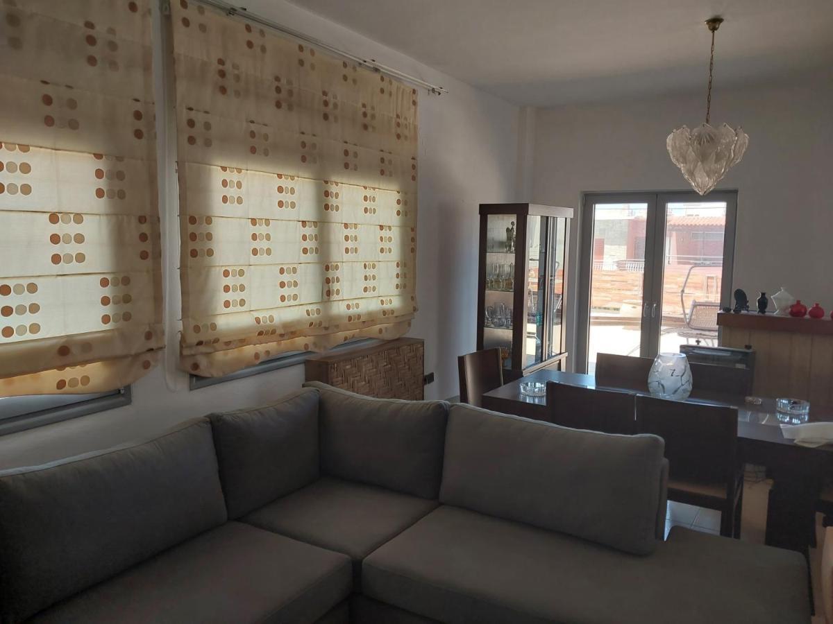 Passatempo Casa - 3 Bedroom Apartment Close To The Swimming Pool Gerani  Exterior foto